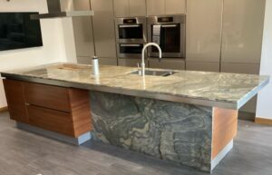 Van Gogh quartzite island